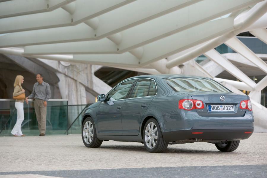  Volkswagen Jetta 2005 года  (фото 77 из 131)